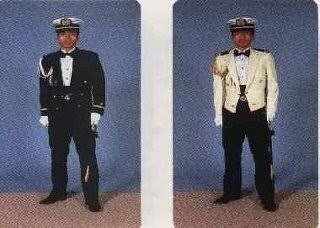 今度友人が海上自衛官の旦那様と結婚式をあげることになりました 結婚式で制服 Yahoo 知恵袋