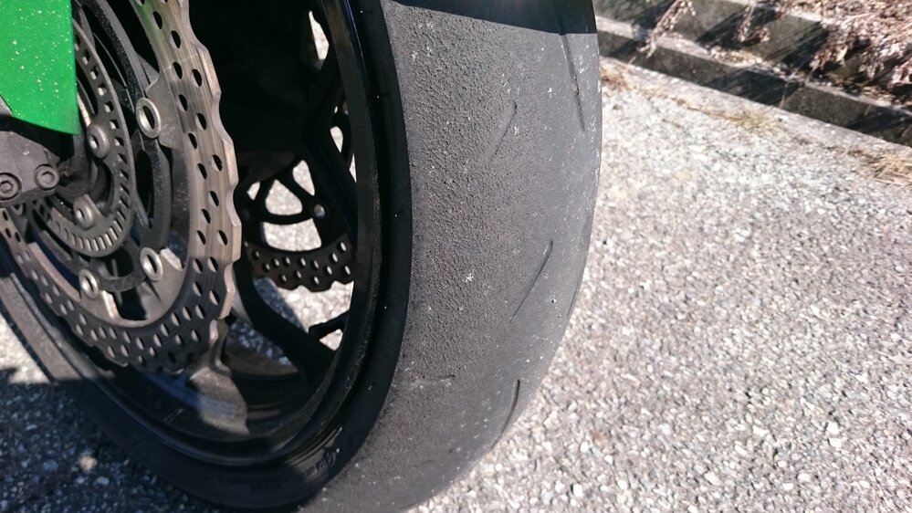 バイク　タイヤ　GRP300 ミシュランのハイグリップタイヤPower RSをZX-14Rで10000km走っ