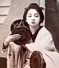 イラン美人昔で画像検索するとオッさんがでつてくるのはなぜなの この人で Yahoo 知恵袋