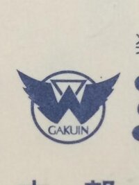目の下が 毛穴というより凸のようになっています またそこがクマのように黒く見え Yahoo 知恵袋