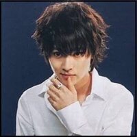 デスノートのlの山崎賢人の髪は地毛ですか パーマかけてますね Yahoo 知恵袋