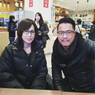 高島礼子 高知東生 この写真ていつ頃だと思いますか 最近のですか Yahoo 知恵袋