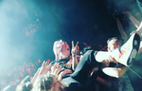 ライブ中にメンバーが客席へダイブ することを何というんですか そ Yahoo 知恵袋