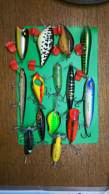 オールドルアーのバルサ50オリジナル西岡サイン(縦割れフックが刺