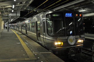 ｊｒ西日本の電車はこんなにも速いのに ｊｒ東日本の電車はこんなに Yahoo 知恵袋