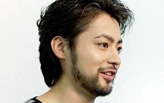 無精髭の山田孝之とツルツル顔の山田孝之 どちらが好きですか 私は 髭 Yahoo 知恵袋