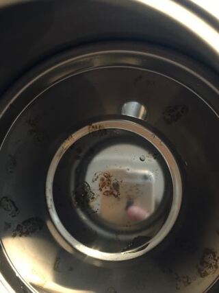 ステンレスのやかんに鉄玉子を入れてお湯を沸かしていましたが ふと見るとサビ Yahoo 知恵袋