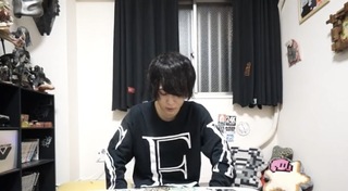 マホトが着てるsexロンｔはどこのブランドの服ですか また売っているサイト Yahoo 知恵袋