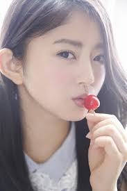 欅坂の鈴本は栗太郎と言われており変顔もするキャラですが 鈴本は実際ルックス Yahoo 知恵袋