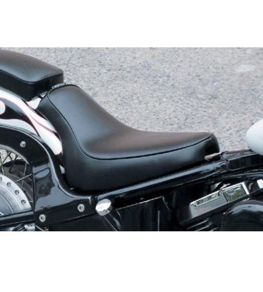 バルカン400でフラットフェンダーにこのようなシートを取り付けてる方