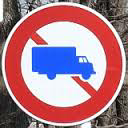 トラック禁止の標識4トン車は走行できるのですか 道幅が狭くスムーズに Yahoo 知恵袋