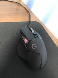 久しぶりにg502を使ったのですが 見ての通りgのロゴだけ光らなくなりまし Yahoo 知恵袋