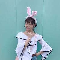 乃木坂46の斉藤優里さんが写ってるこの写真の背景って東京ディズニーランドかシーのどちらかのどこか分かりますか？ 