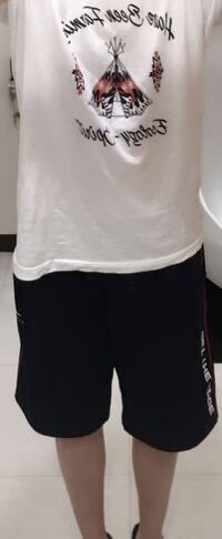僕はよく近所のコンビニやスーパーに写真の服装で出掛けてます 2 Yahoo 知恵袋
