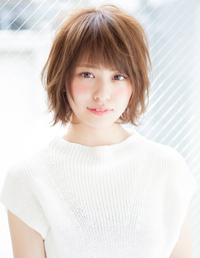 画像のような写真のゆるふわボブはコテ何ミリでできますか Tsumot Yahoo 知恵袋