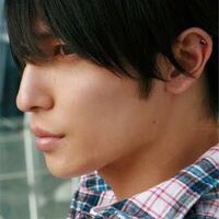 この横顔よりイケメンな人知ってますか 自分の好みで言うと前 Yahoo 知恵袋