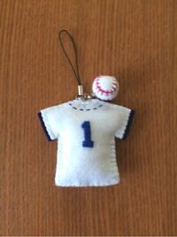 野球ボールと野球のユニフォームのフェルトマスコットを作りたいの Yahoo 知恵袋