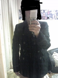 肩パット目立ちますか 定価４０ ５０万の古着のピーコートです 肩パット取っ Yahoo 知恵袋