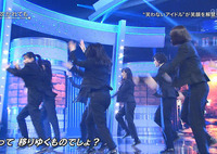 欅坂46この前のmステの動画キャプチャーですが この真中のおばさ Yahoo 知恵袋