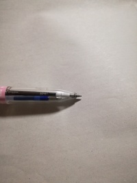ボールペンのインクが入ってる筒に隙間が空いてインクが出なくなってしまうのですが Yahoo 知恵袋