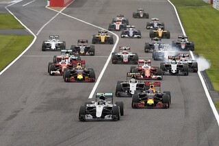 F1人気の世界的な低迷ってやっぱ正直な反応ですよね チーム運営の Yahoo 知恵袋