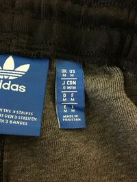 Adidasのジャージにこのようなタグが付いています これは多分 Yahoo 知恵袋