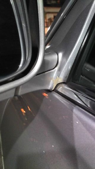 塗装 タッチアップ についての質問です ドアミラーのつけ根 Yahoo 知恵袋