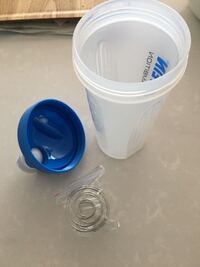 マイプロテイン届いたんですが シェイカーに入ってたバネは何に使うんですか Yahoo 知恵袋