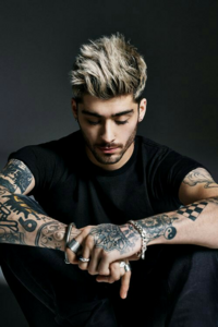 元onedirectionメンバーのzaynはものすごくかっこい Yahoo 知恵袋