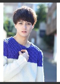 前髪をアシメにしたら朝セットしなくても流れてる感じになります Yahoo 知恵袋