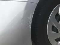 トヨタアクアリアバンパーの修理代金について駐車場で当ててしまい 相手のアク Yahoo 知恵袋