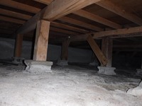 築40年 鉄骨造りの中古住宅の基礎についてお教えください 現地調査をして床下を覗 教えて 住まいの先生 Yahoo 不動産