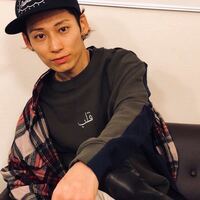 Uverworldのtakuya さんが着用されている服のブランドはみな Yahoo 知恵袋