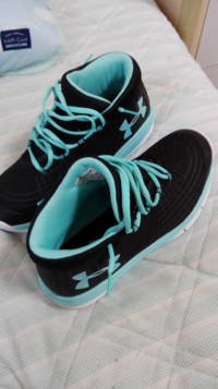 バスケットシューズは女性用と男性用がありますか エアジョーダン Yahoo 知恵袋