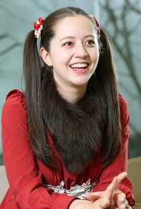 タレントで女優志望と言っていた日本とスイスのハーフで今26才の春香クリステ Yahoo 知恵袋