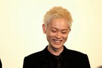 頭の形が悪い人に坊主は似合いますか 僕は髪質のせいでで Yahoo 知恵袋
