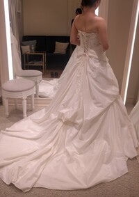 花嫁が着るウェディングドレスで ３０代以上の花嫁が着てはいけないウェディング Yahoo 知恵袋