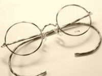 メガネのjinsは セールとかしますか メガネを買いたいのですが Yahoo 知恵袋