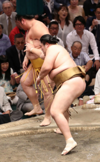 相撲ではまわしが外れると負けらしいのですが では わざと相手 Yahoo 知恵袋
