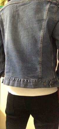 Gジャンとデニムジャケットってどういう違いがありますか また チェッ Yahoo 知恵袋