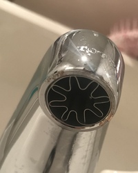 水道蛇口のふちに汚れがあり クエン酸 クレンザー 激落ちくんで掃 Yahoo 知恵袋