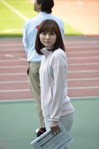 久富慶子アナと女優の小野真弓 似てません あっ ほんとだ Yahoo 知恵袋