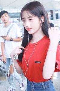 この子は誰ですか 元snh48鞠婧禕 チュー チンイーまたはジュー Yahoo 知恵袋