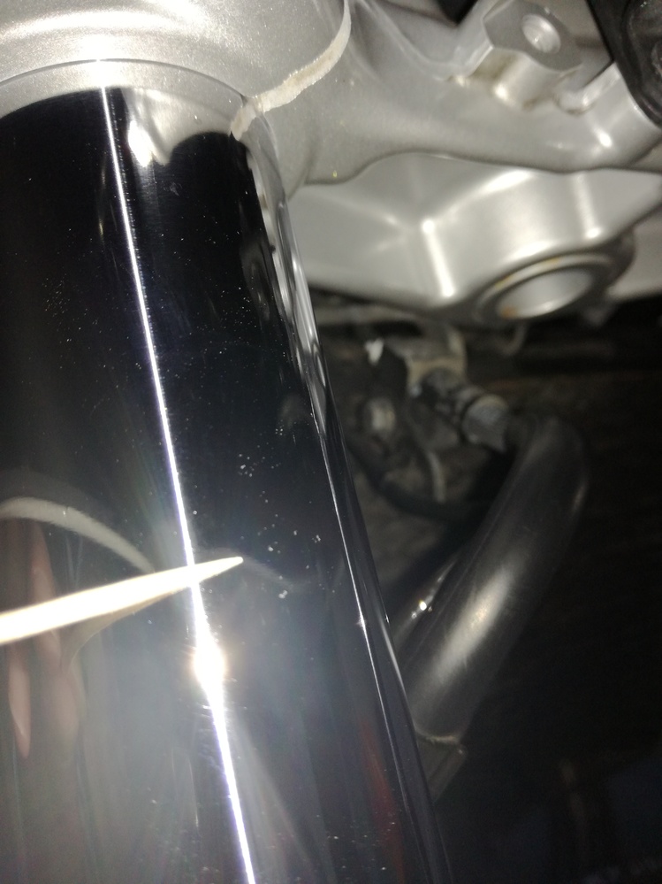 2015年頃に購入した物です１万5千円位でした傷などはありません CB1300SB5の純正インナーチューブ(フロントフォーク？)部分への傷に