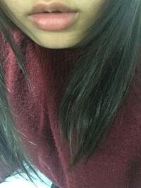 唇を触る癖について この前 学校で ってよく唇触ってるよね なんか唇 Yahoo 知恵袋