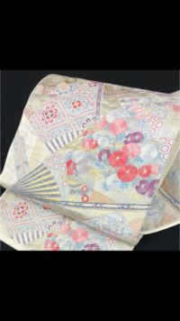 画像の帯を 淡いサーモンピンクの色無地のお着物に合わせる場合 帯 Yahoo 知恵袋