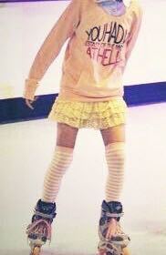 スケートに行くときの服装ってどのようなものでも大丈夫なのでしょうか 友達と Yahoo 知恵袋