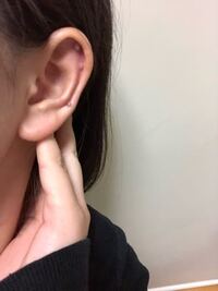 臭い ピアス ホール