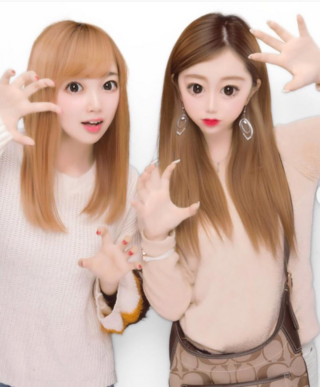 この右の子加工しすぎですよね 笑笑 みなさんどう思いますか Yahoo 知恵袋