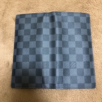 先日知人からルイヴィトンの財布をいただきました ドン キホーテで Yahoo 知恵袋